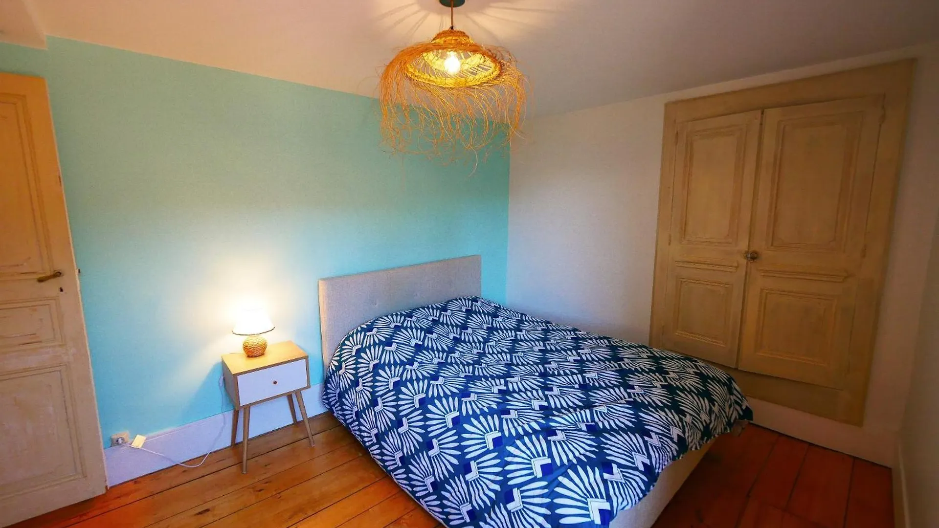 Gite De Saint Alban Apartment
